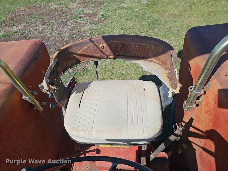 image for item DQ8700 Farmall F 806D tractor