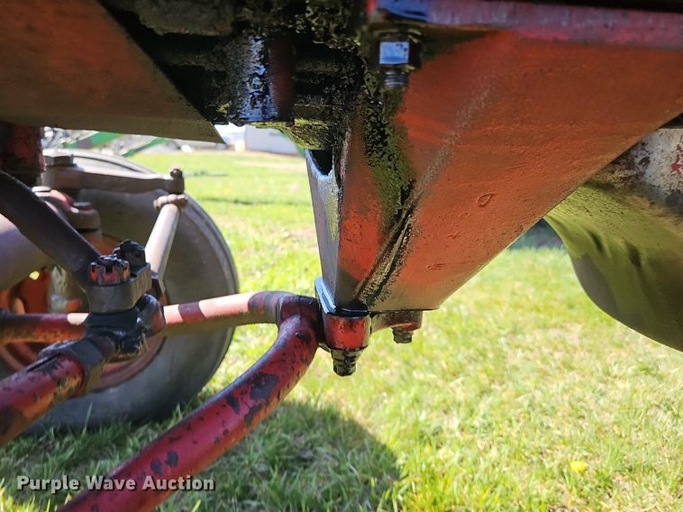 image for item DQ8700 Farmall F 806D tractor