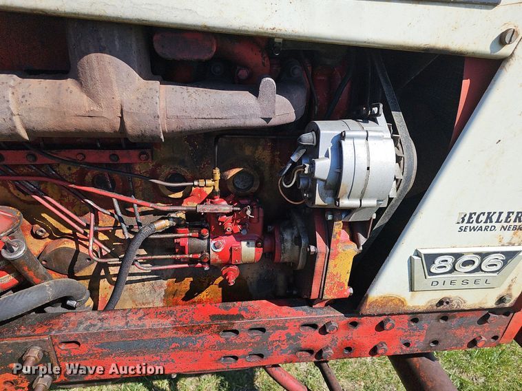 image for item DQ8700 Farmall F 806D tractor