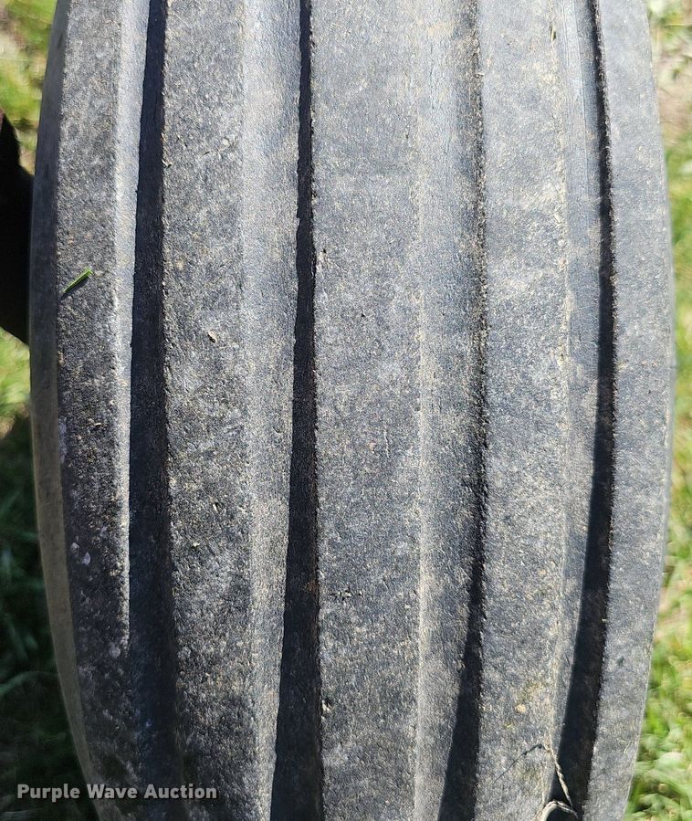 image for item DQ8700 Farmall F 806D tractor