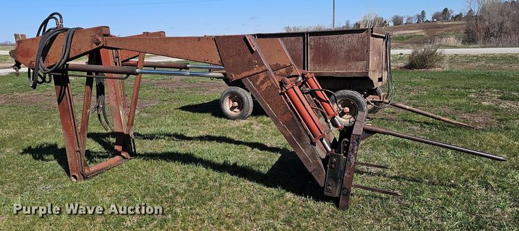 image for item DQ8700 Farmall F 806D tractor