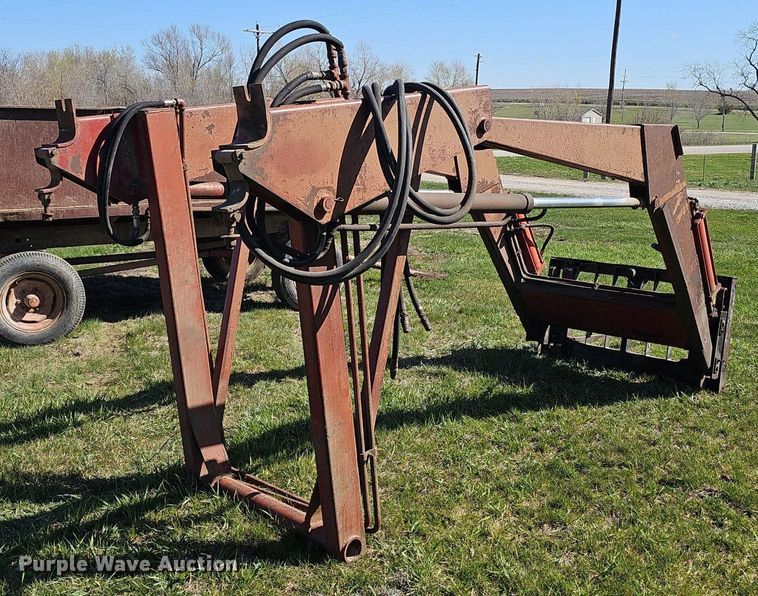 image for item DQ8700 Farmall F 806D tractor