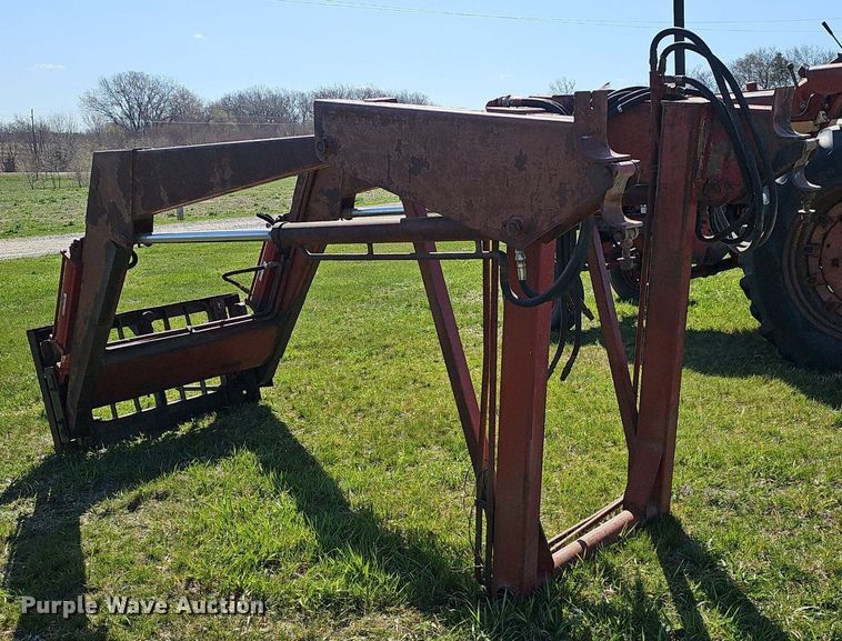 image for item DQ8700 Farmall F 806D tractor