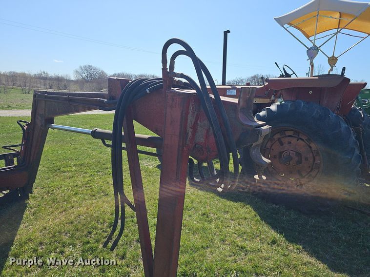 image for item DQ8700 Farmall F 806D tractor