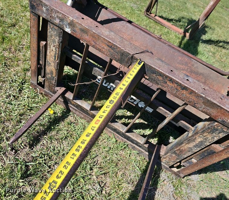 image for item DQ8700 Farmall F 806D tractor