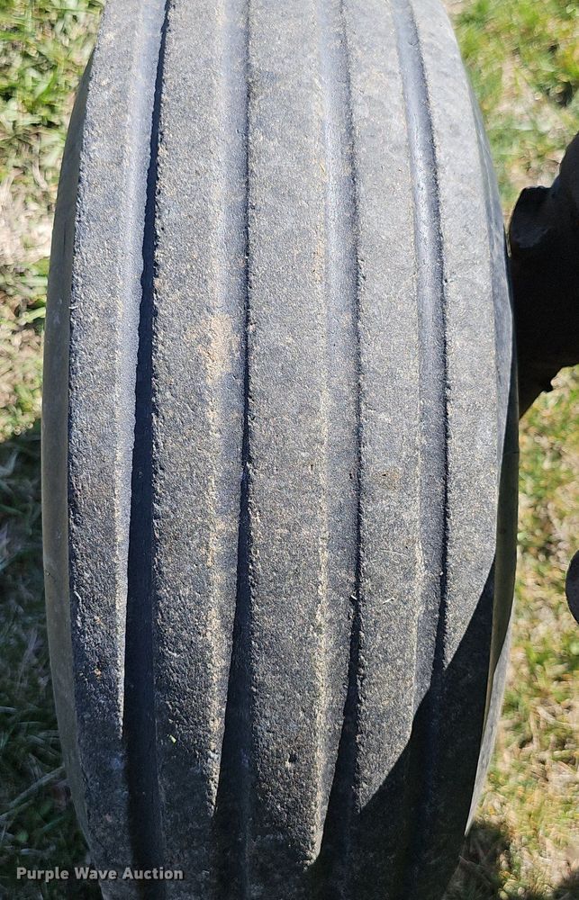 image for item DQ8700 Farmall F 806D tractor