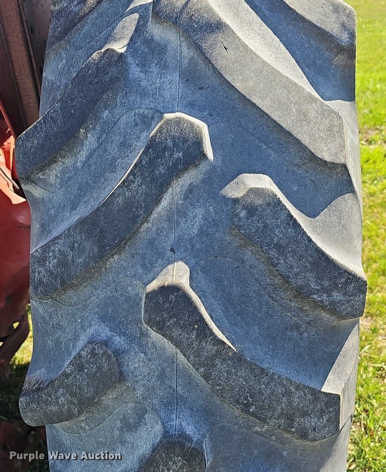 image for item DQ8700 Farmall F 806D tractor