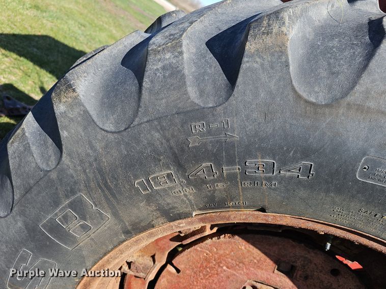 image for item DQ8700 Farmall F 806D tractor