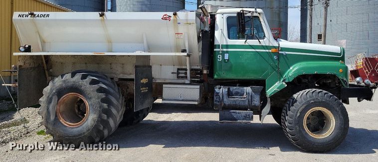 image for item DR7907 1997 International 2554 spreader truck