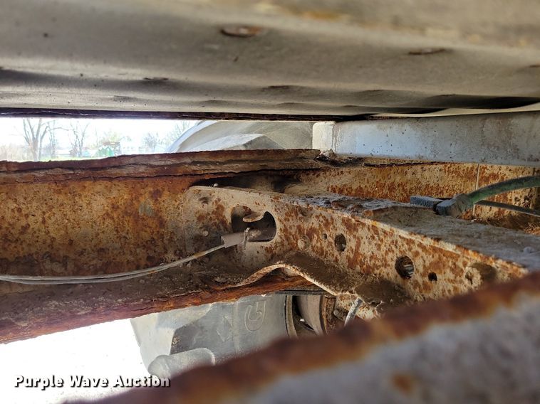 image for item DR7907 1997 International 2554 spreader truck