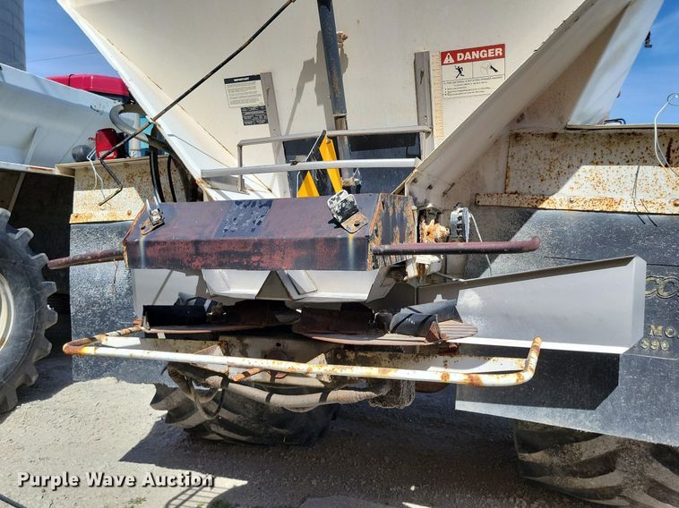 image for item DR7907 1997 International 2554 spreader truck