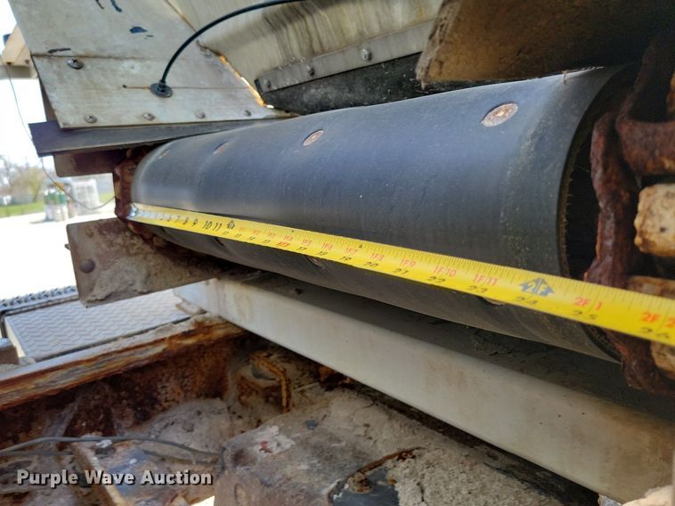 image for item DR7907 1997 International 2554 spreader truck