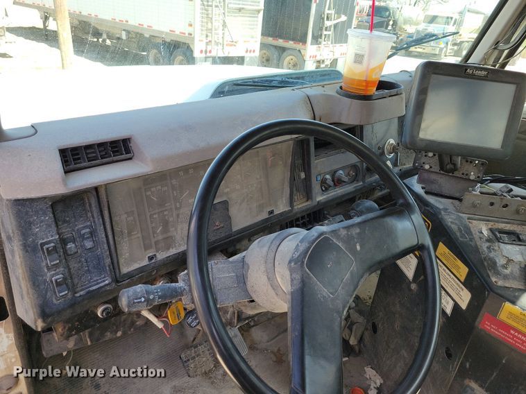 image for item DR7907 1997 International 2554 spreader truck