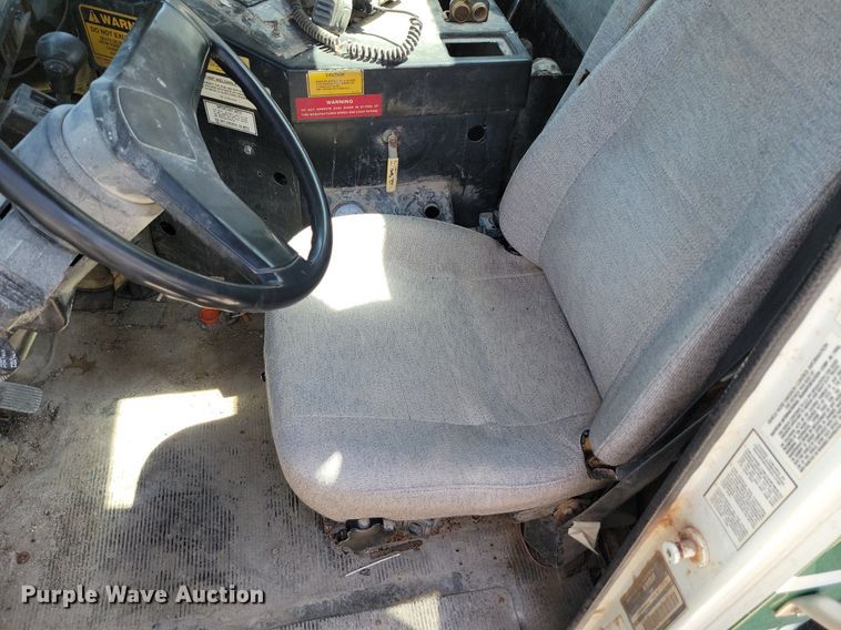 image for item DR7907 1997 International 2554 spreader truck