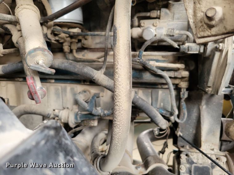 image for item DR7907 1997 International 2554 spreader truck