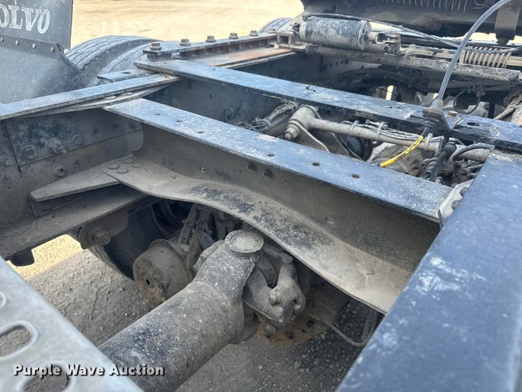 image for item DR7908 2016 Volvo VN semi truck