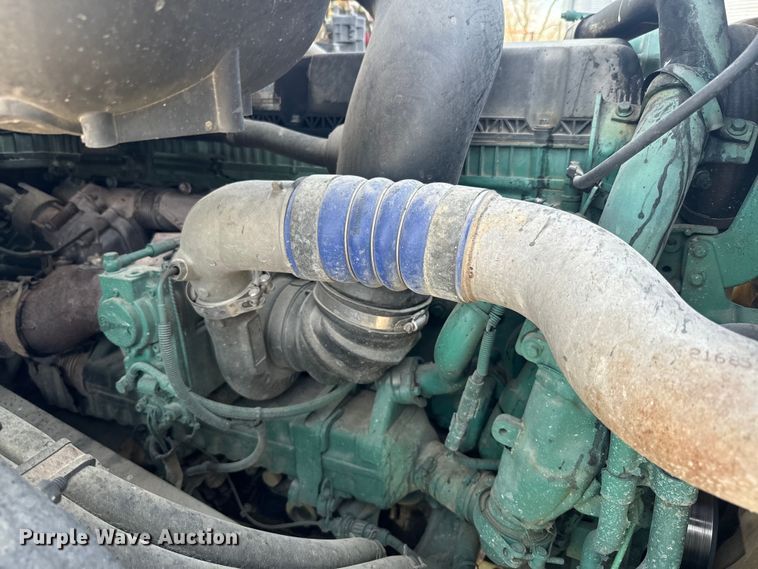 image for item DR7908 2016 Volvo VN semi truck