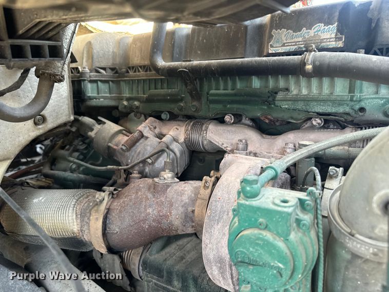 image for item DR7908 2016 Volvo VN semi truck