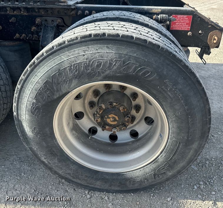 image for item DR7908 2016 Volvo VN semi truck