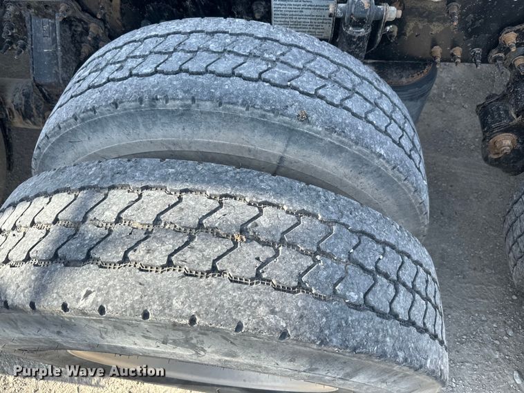 image for item DR7908 2016 Volvo VN semi truck