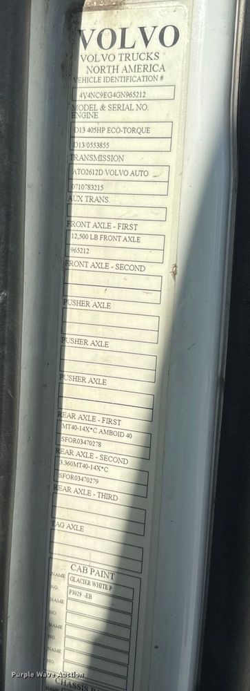 image for item DR7908 2016 Volvo VN semi truck