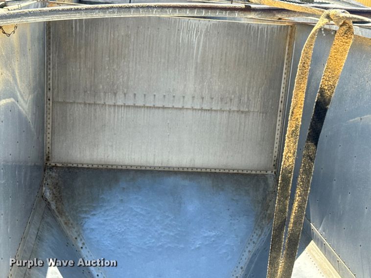 image for item DR7909 2008 Timpte grain trailer