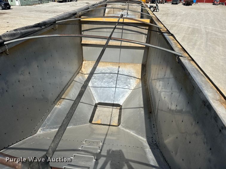 image for item DR7909 2008 Timpte grain trailer