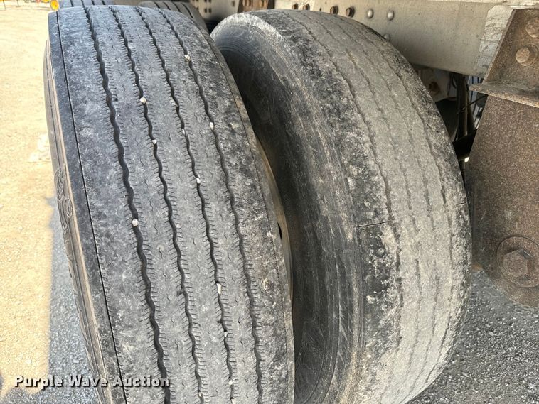 image for item DR7909 2008 Timpte grain trailer