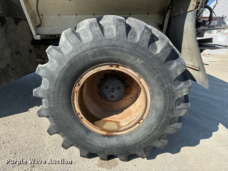 image for item DR7911 Case IH FLX4300 spreader