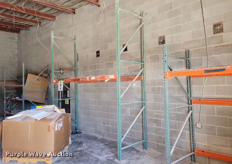 image for item DR7915 Pallet racking