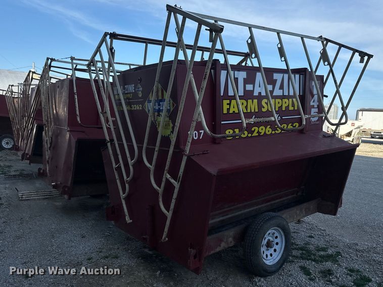 image for item DR7918 (2) Feed Train Gray Fox 145 creep feeders