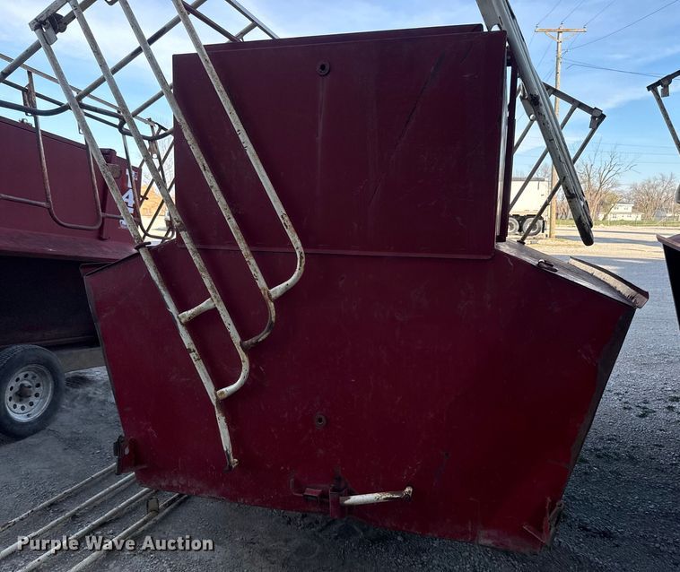 image for item DR7918 (2) Feed Train Gray Fox 145 creep feeders