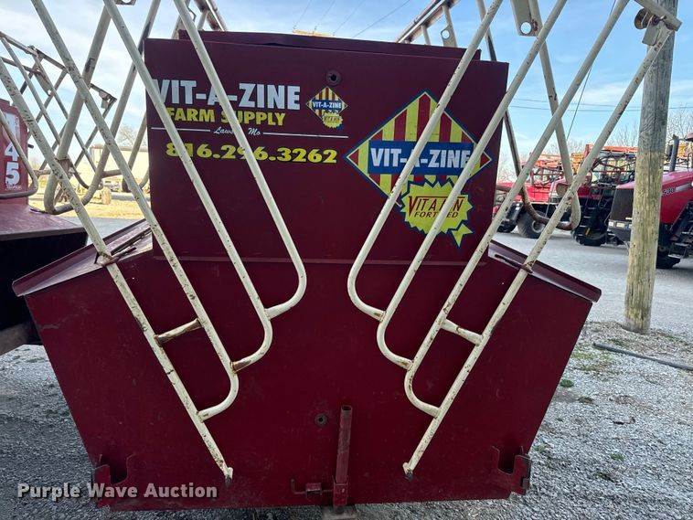 image for item DR7918 (2) Feed Train Gray Fox 145 creep feeders