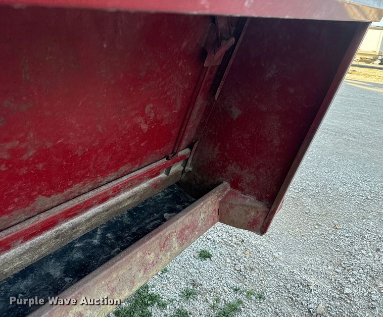 image for item DR7918 (2) Feed Train Gray Fox 145 creep feeders