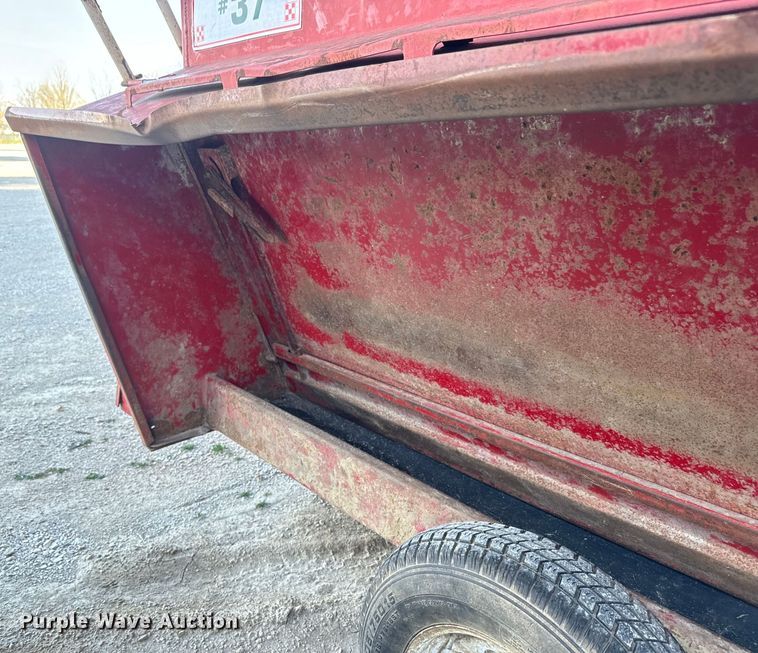 image for item DR7918 (2) Feed Train Gray Fox 145 creep feeders