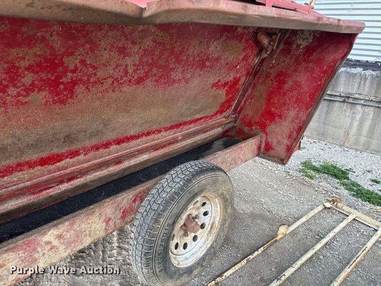 image for item DR7918 (2) Feed Train Gray Fox 145 creep feeders