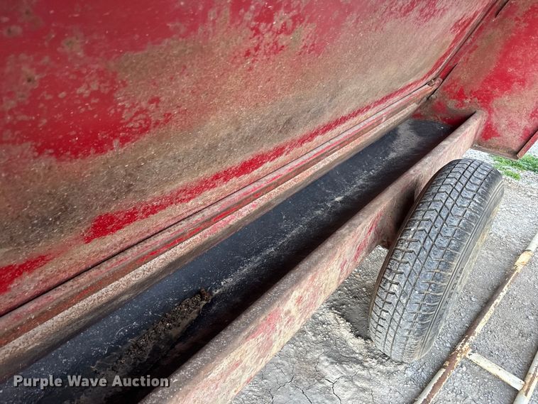 image for item DR7918 (2) Feed Train Gray Fox 145 creep feeders