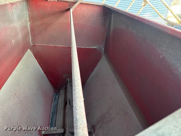 image for item DR7918 (2) Feed Train Gray Fox 145 creep feeders