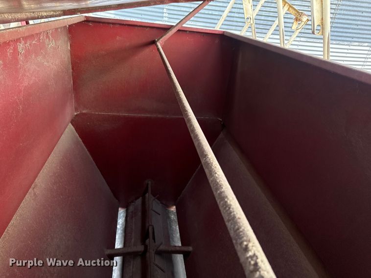 image for item DR7918 (2) Feed Train Gray Fox 145 creep feeders