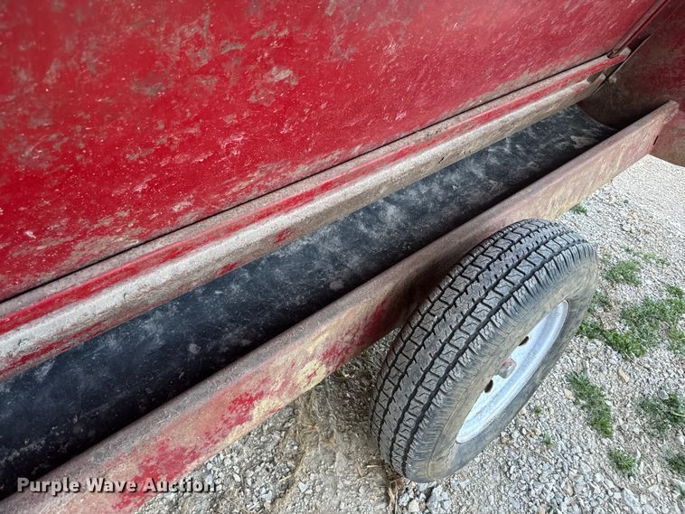 image for item DR7918 (2) Feed Train Gray Fox 145 creep feeders