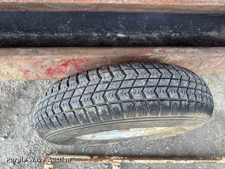 image for item DR7918 (2) Feed Train Gray Fox 145 creep feeders