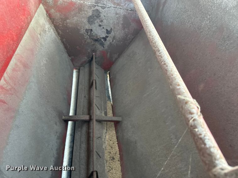 image for item DR7919 (3) Feed Train Gray Fox 145 creep feeders