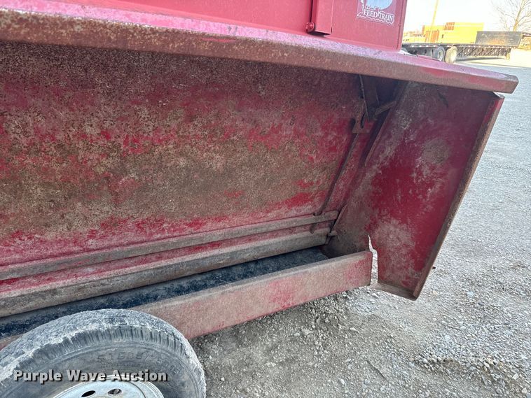 image for item DR7919 (3) Feed Train Gray Fox 145 creep feeders