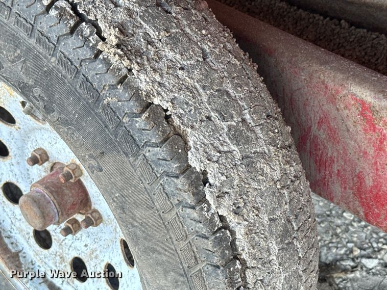 image for item DR7919 (3) Feed Train Gray Fox 145 creep feeders