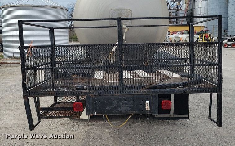 image for item DR7920 1986 Kenworth T600A tank truck