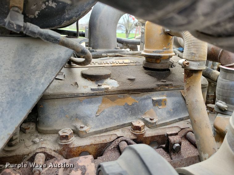 image for item DR7920 1986 Kenworth T600A tank truck