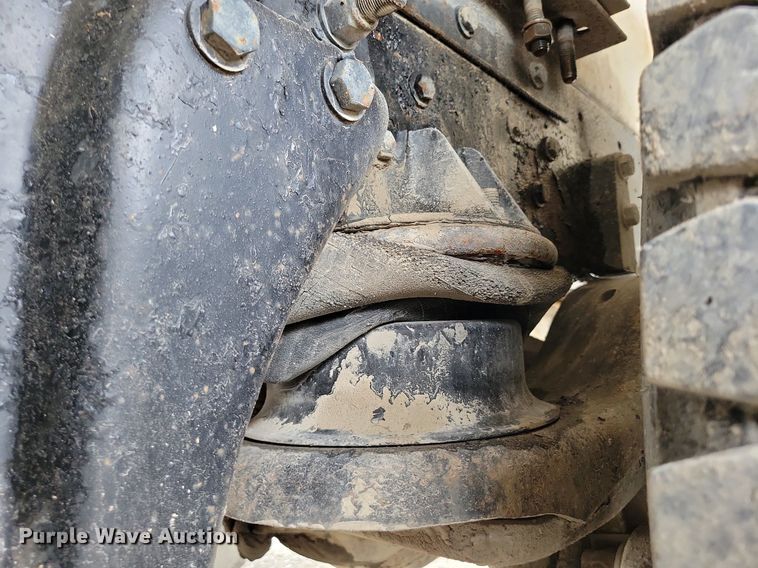 image for item DR7920 1986 Kenworth T600A tank truck