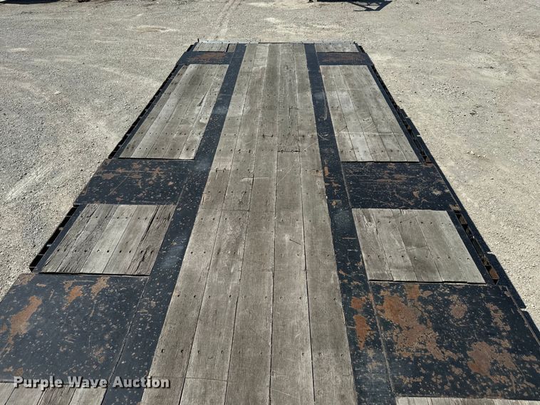 image for item DR7921 1996 Talbert T3SDW-140K-FC-T drop deck equipment trailer