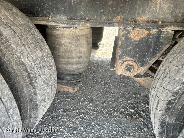 image for item DR7921 1996 Talbert T3SDW-140K-FC-T drop deck equipment trailer