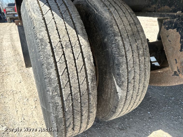 image for item DR7921 1996 Talbert T3SDW-140K-FC-T drop deck equipment trailer